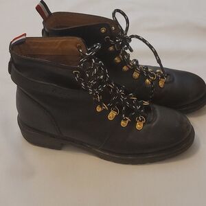 Urban outfitters combat boots size 9